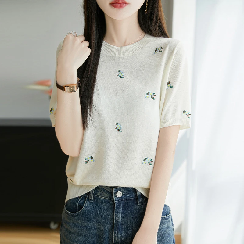 2025年夏季新款小清新精纺羊毛圆领针织衫短袖刺绣花朵打底衫上衣