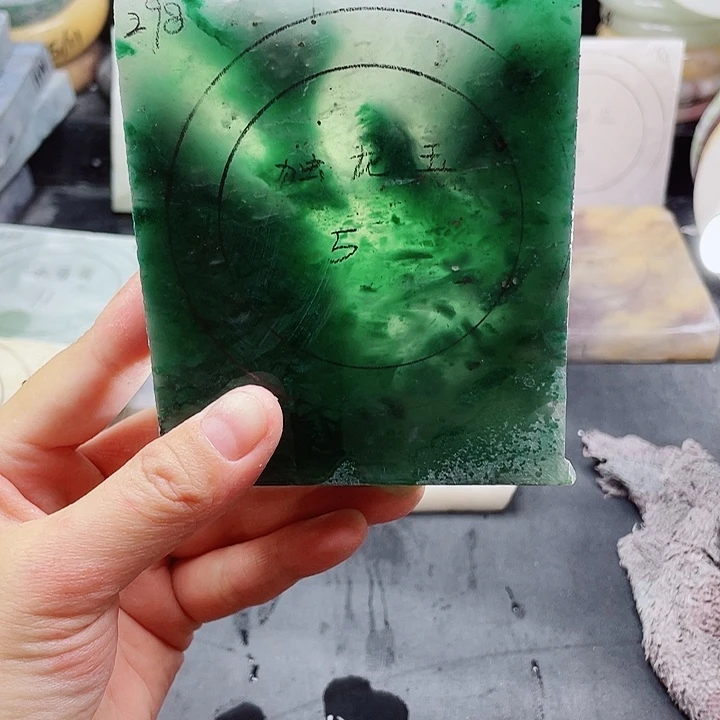 未镶嵌手镯石英质玉定制