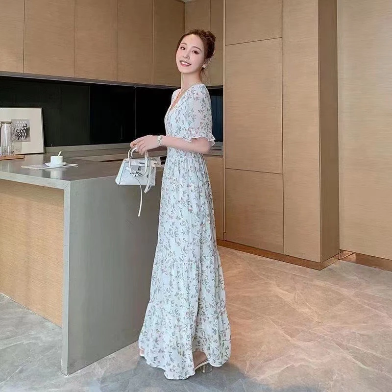 雪纺碎花连衣裙新款夏天森系法式桔梗脚踝长裙显瘦黑色时尚裙子