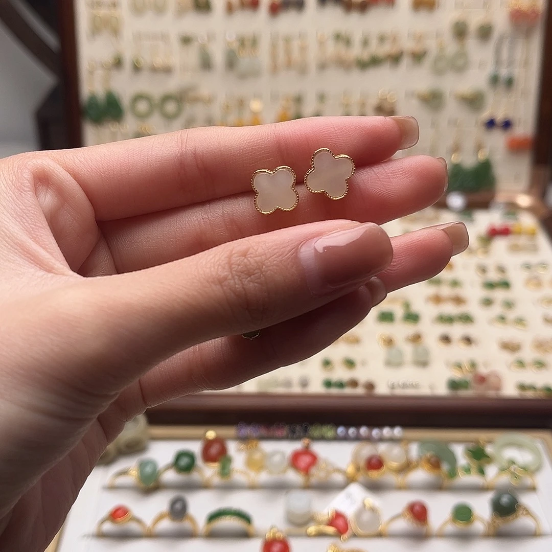 和田玉银S925镀金镶嵌耳饰