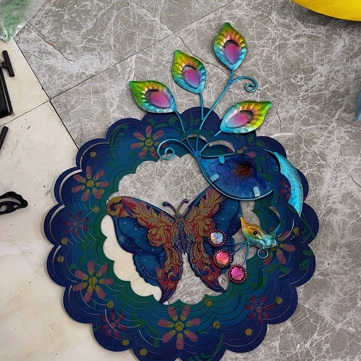 有个小姐妹一起看