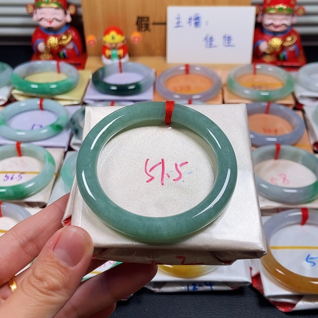 翡翠手镯未镶嵌手镯17