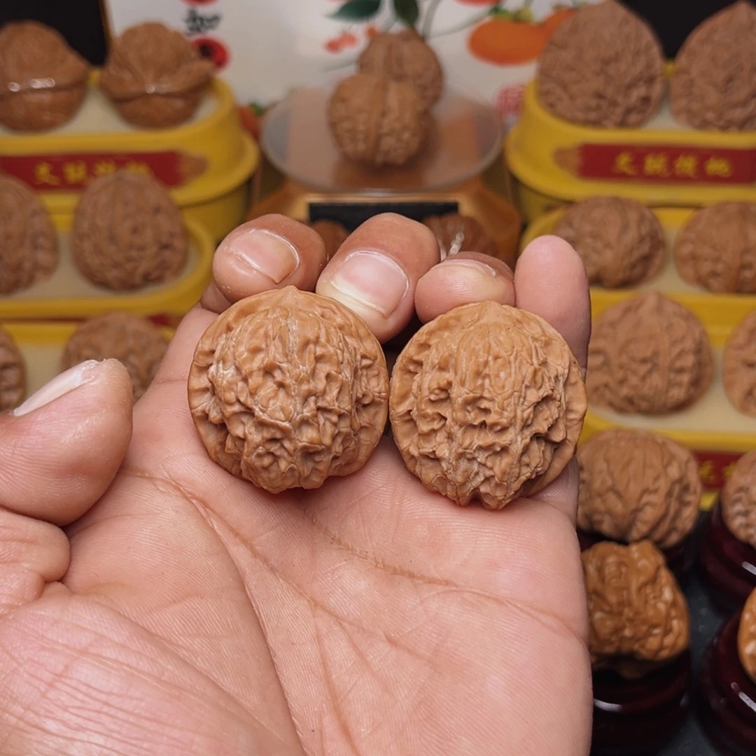文玩核桃把件花****花文玩核桃把件34尺无名小众