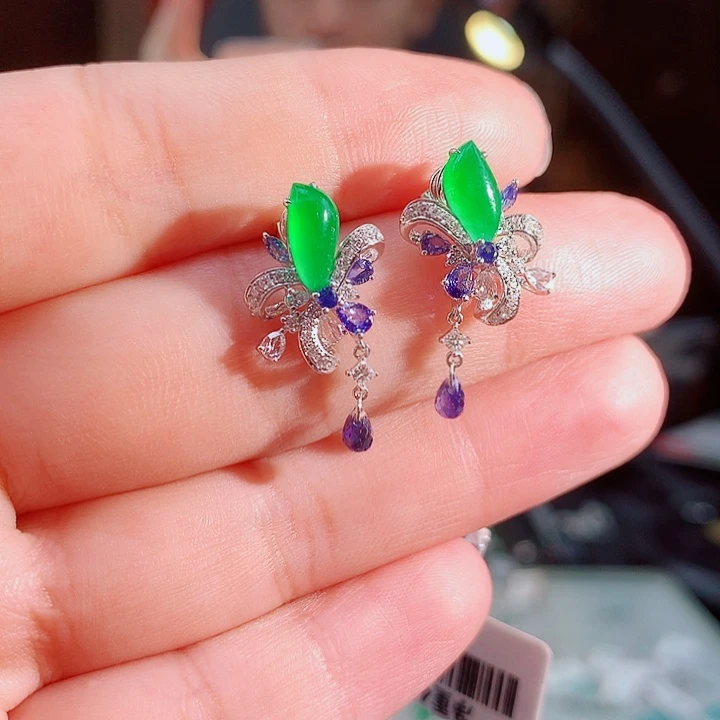 翡翠18K金镶嵌耳饰水滴