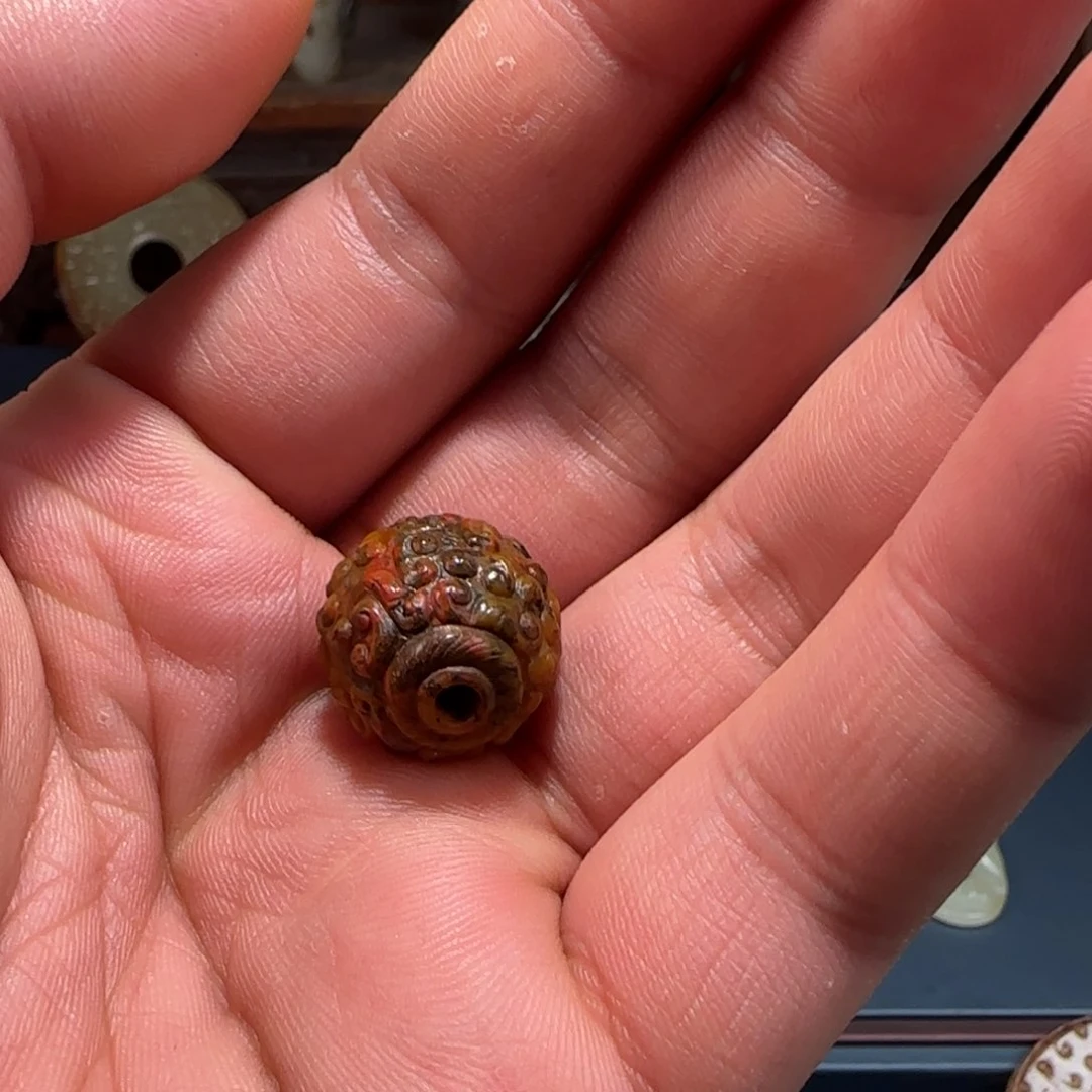 石英质玉合金颈饰