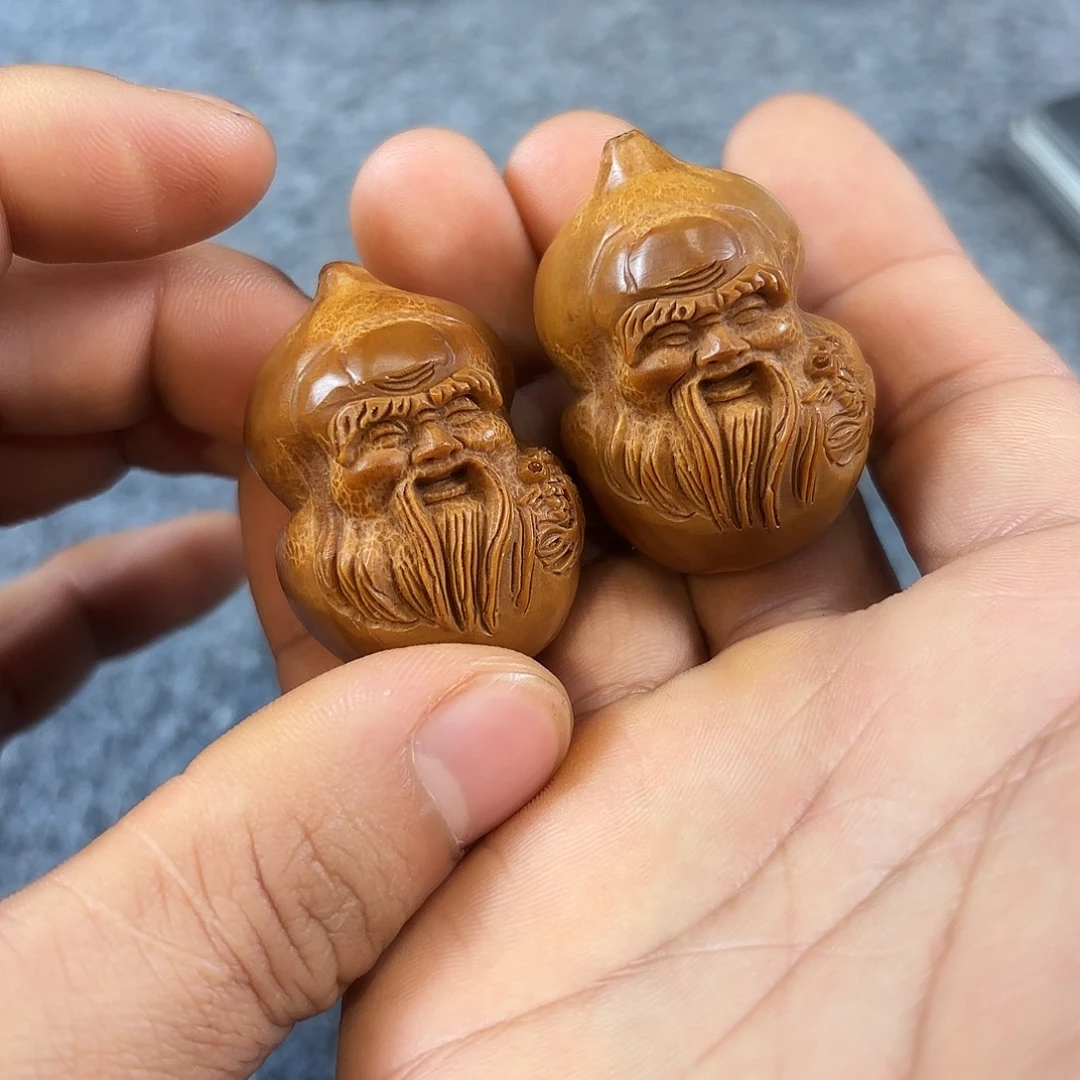 枣木橄榄手工雕刻一对