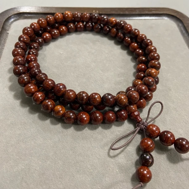 W468海黄卡0.8圆珠降香黄檀多圈手串