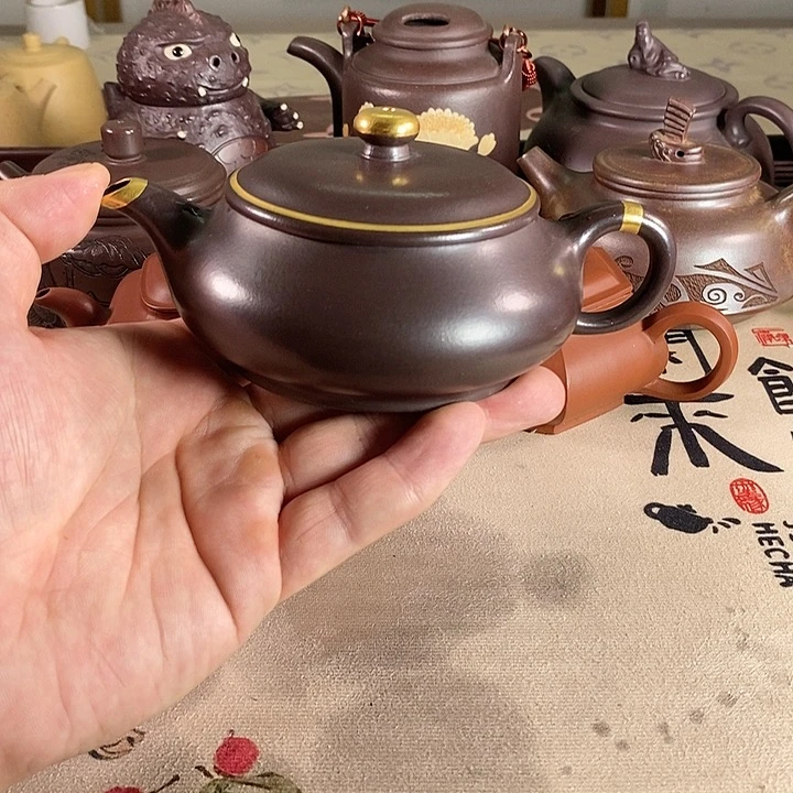 茶壶紫砂紫砂的微瑕