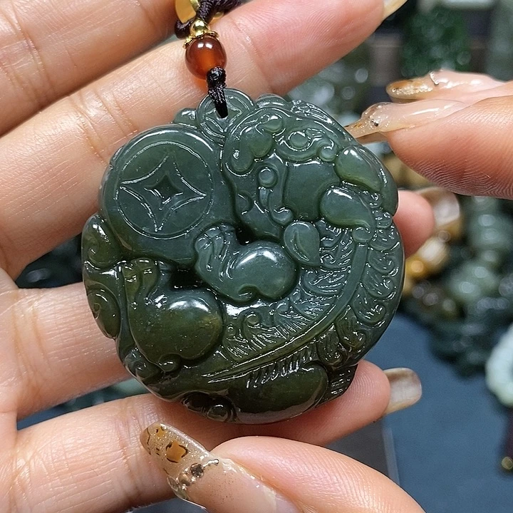 和田玉挂件未镶嵌