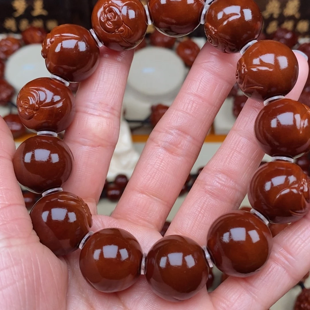 橄榄核把件浮雕弥勒，