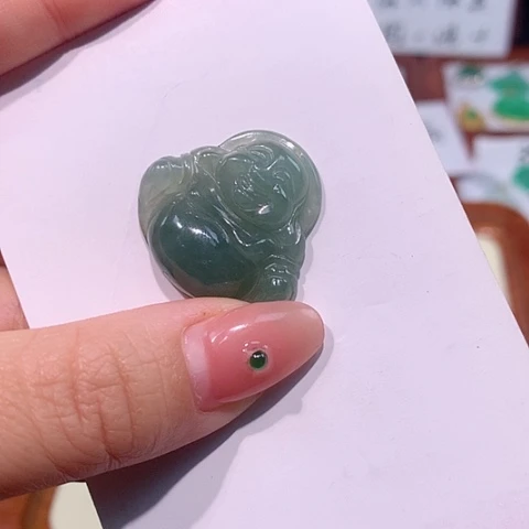 颈饰未镶嵌翡翠佛公