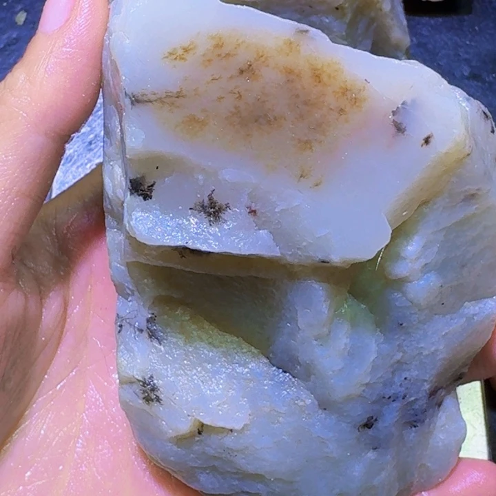 和田玉未镶嵌珠宝半成品