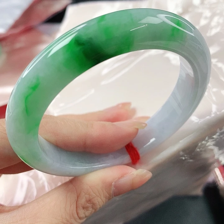 未镶嵌手镯翡翠，890