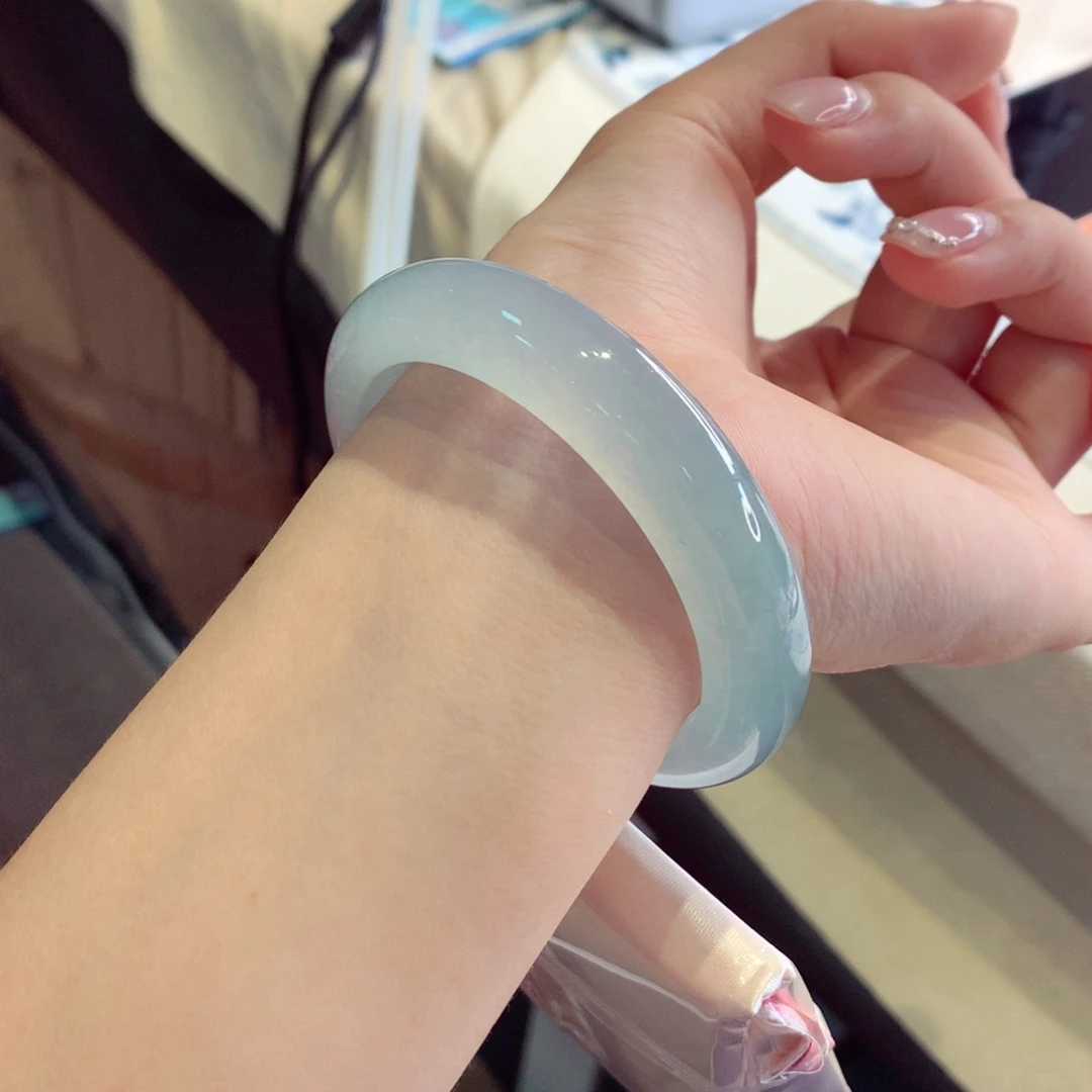 翡翠手镯未镶嵌14正圈77