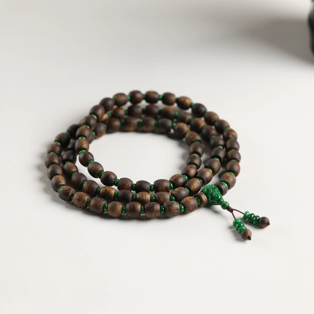 沉香“信愿”原创精品设计辣绿翡翠棋楠沉香5mm+项链