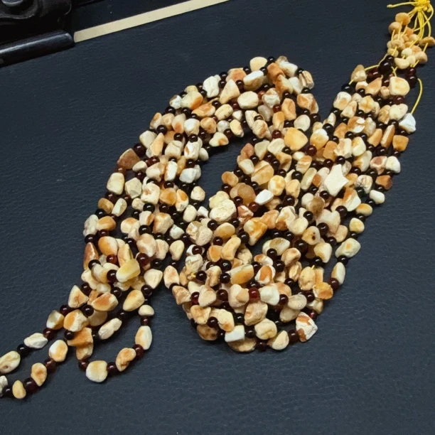 【伟伟鉴定】蜜蜡 白蜡随型原石长串 6-7多样性发货一件 有矿痕正常