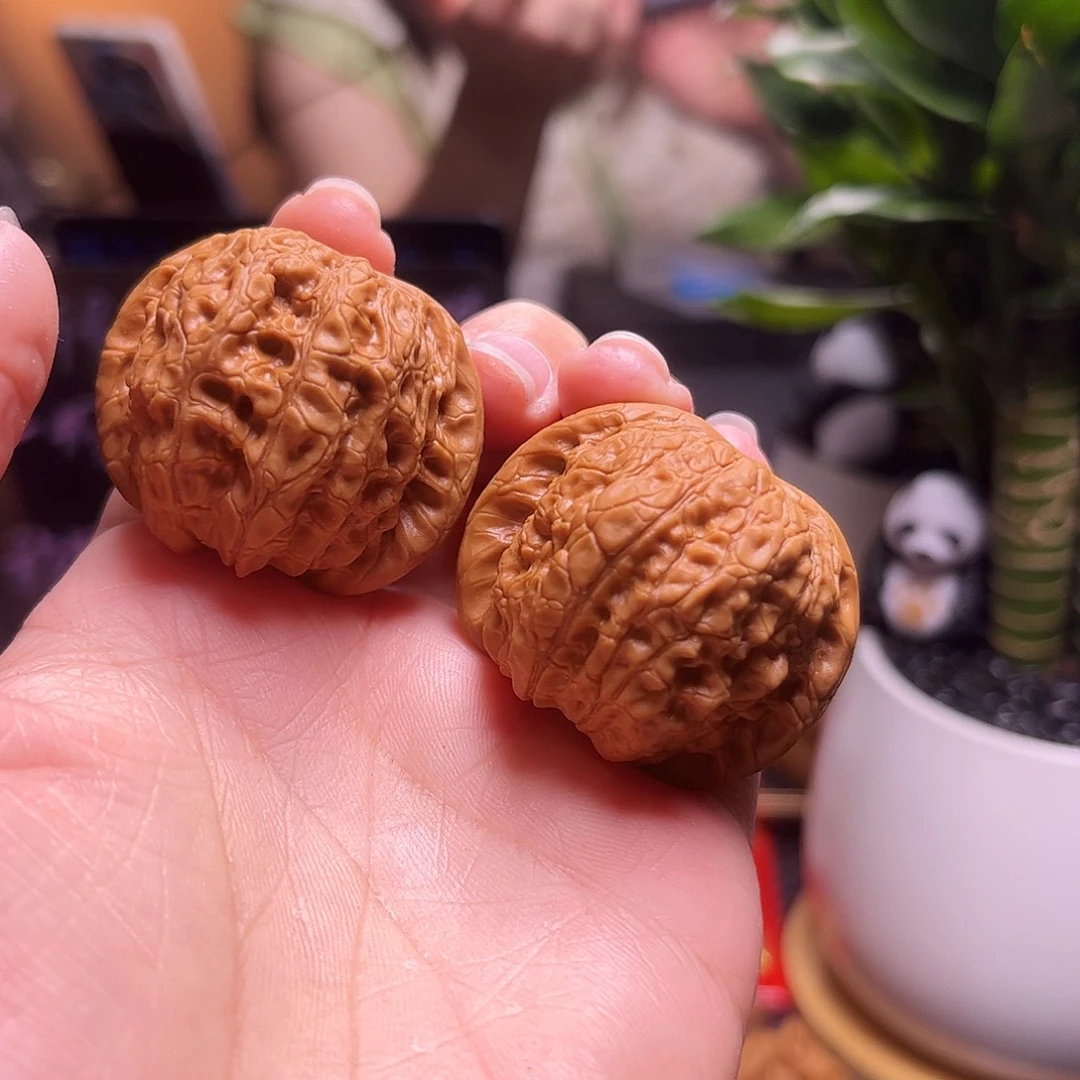 用***3文玩核桃吊坠39尺血麒麟16