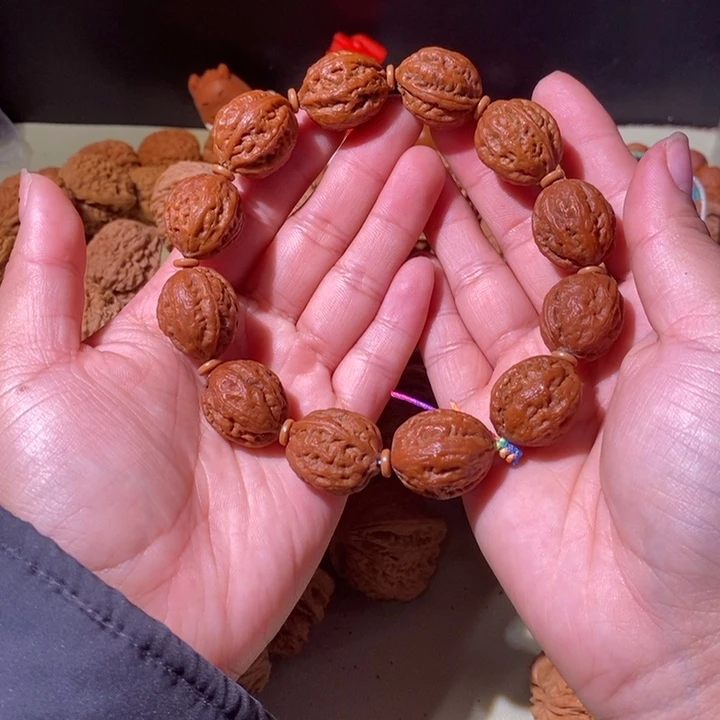 手串文玩核桃……47