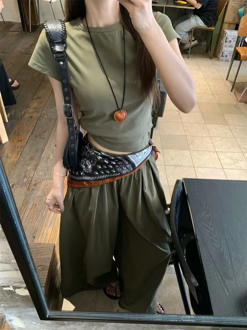 复古2025夏季新款气质高级感圆领上衣短袖+裤子+丝巾三件套2032