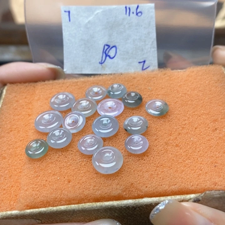 筱***语定制翡翠未镶嵌不退