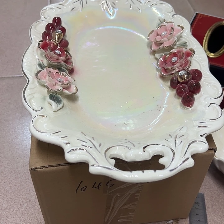 瓷片瑕。。。。。。。。。。。。。。