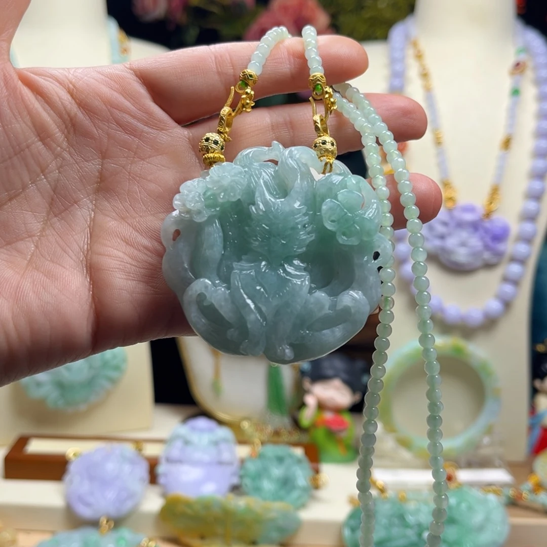 翡翠颈饰未镶嵌天然翡翠