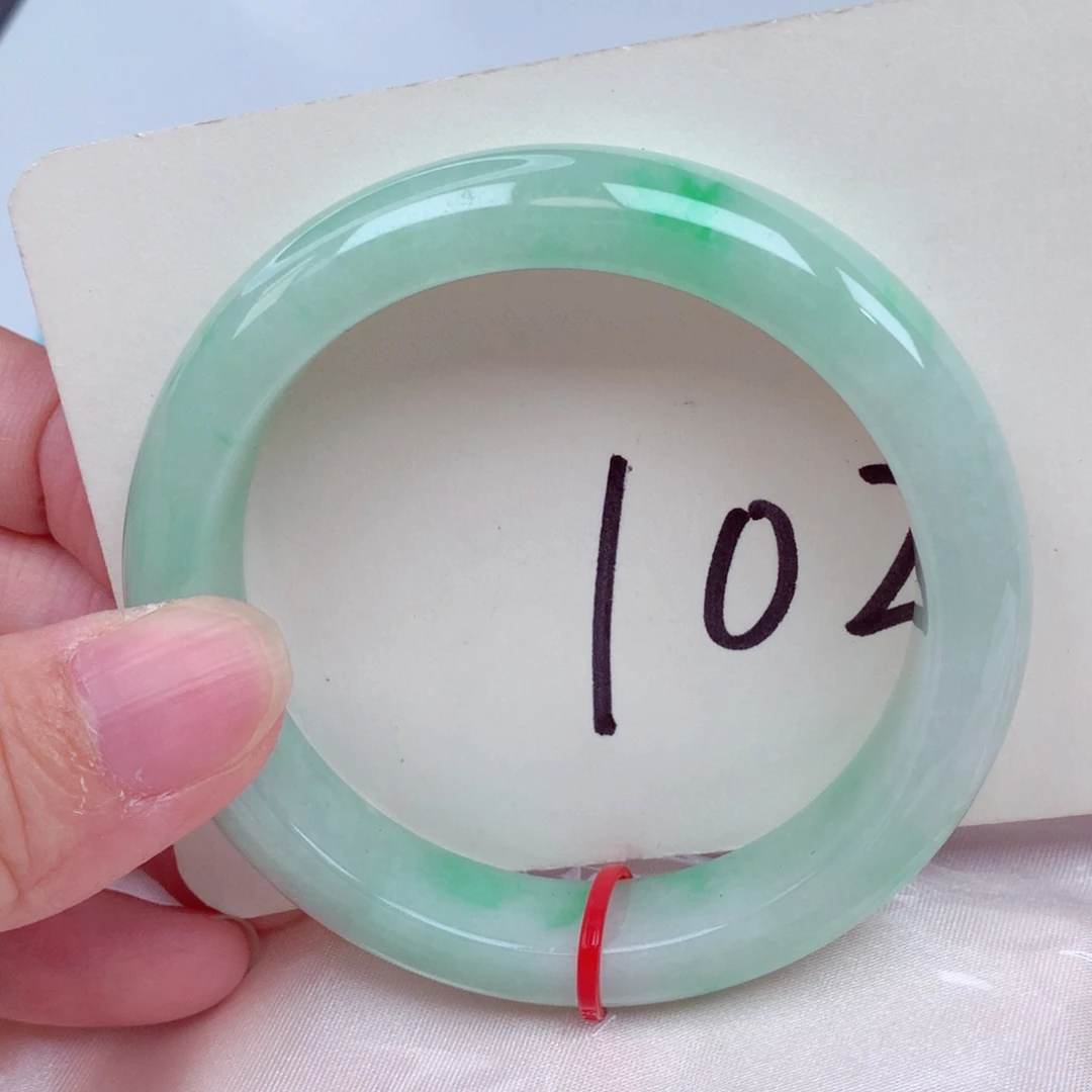 翡翠未镶嵌手镯翡翠