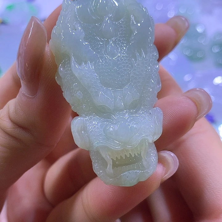 翡翠未镶嵌颈饰天然翡翠A货吊坠