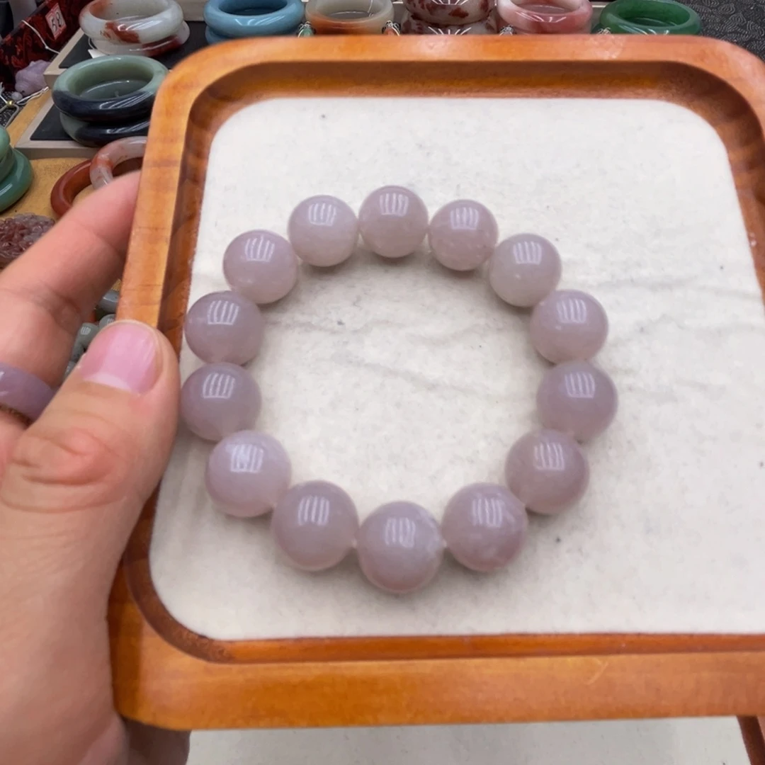 石英质玉未镶嵌圈口齐全