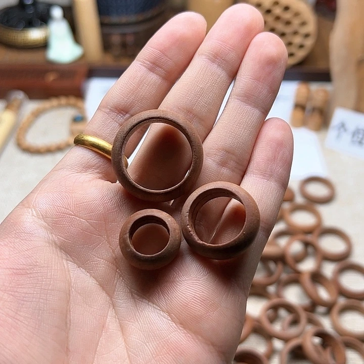 檀香木手串/手链戒指三件套（瑕疵）