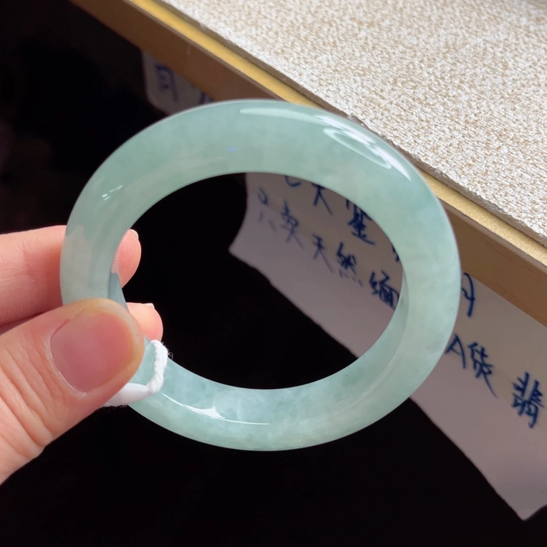 翡翠未镶嵌手镯手镯