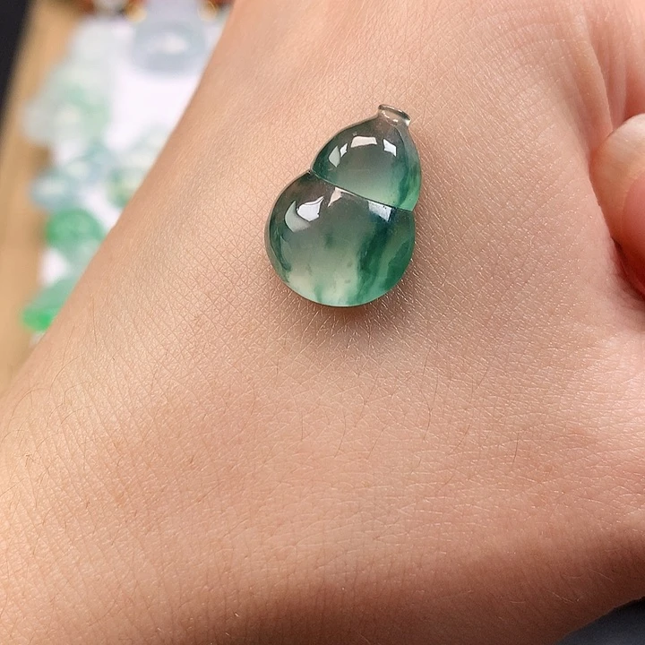 翡翠吊坠(不含链)未镶嵌葫芦