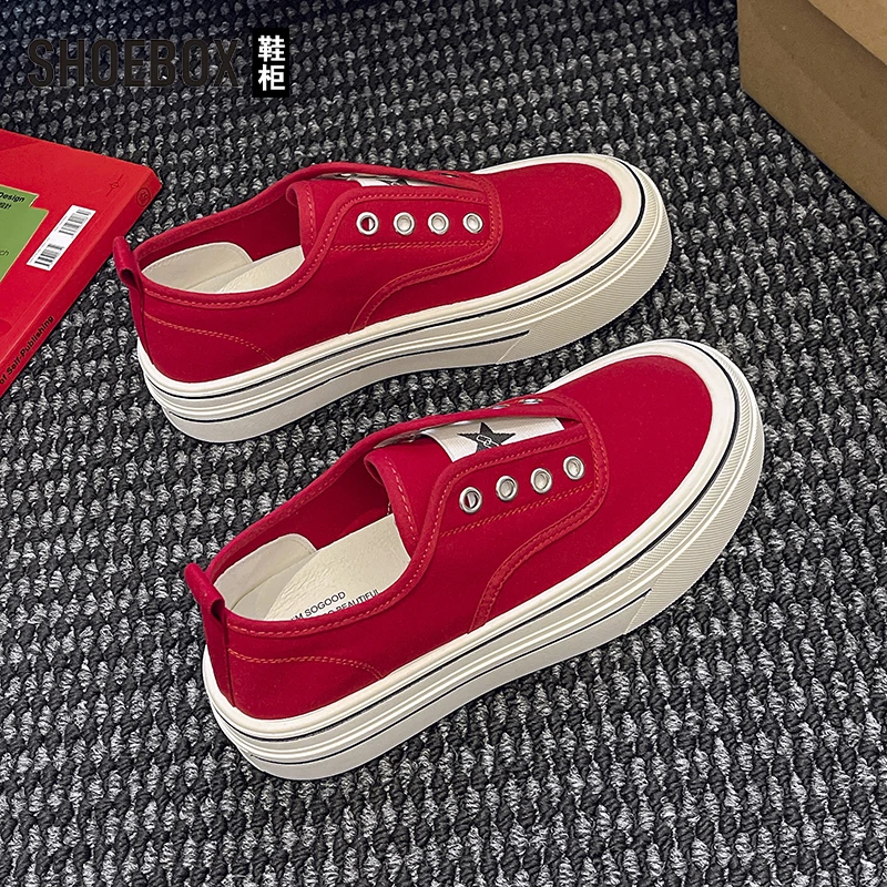 达芙妮集团明星同款一脚蹬懒人鞋休闲板鞋2025夏新款厚底帆布鞋