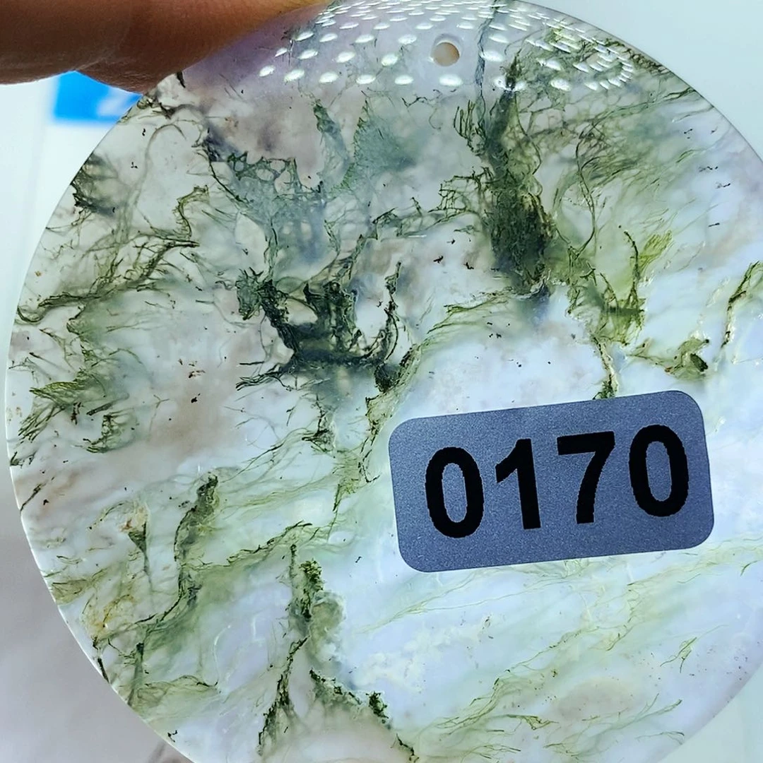 未镶嵌颈饰玛瑙/玉髓小*