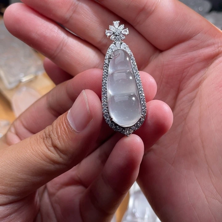 石英质玉合金戒指