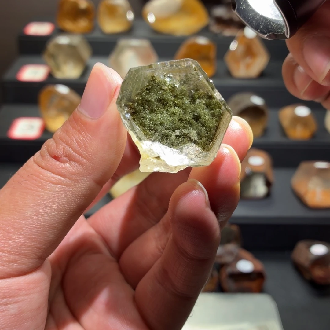 小***楷珠宝半成品未镶嵌水晶