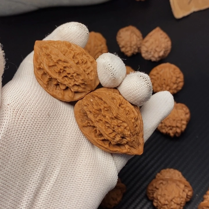 把件文玩核桃艾**王秦岭葫芦鸡