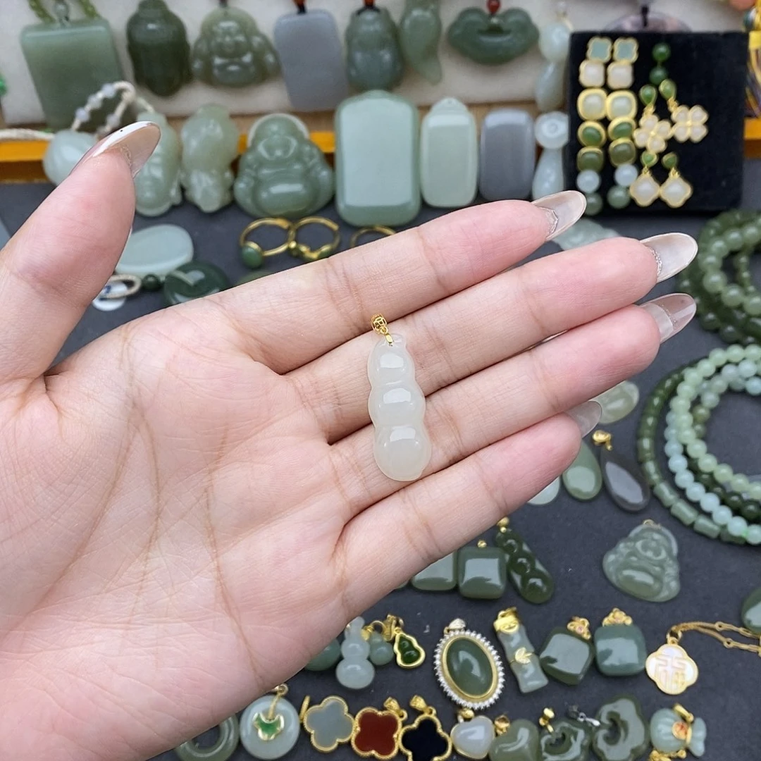 吊坠(不含链)18K金镶嵌和田玉