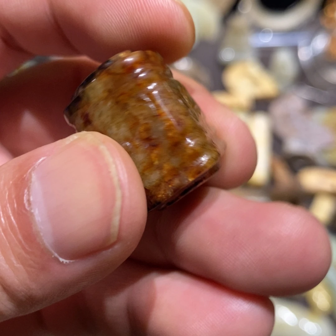 日***山和田玉（糖玉）未镶嵌颈饰