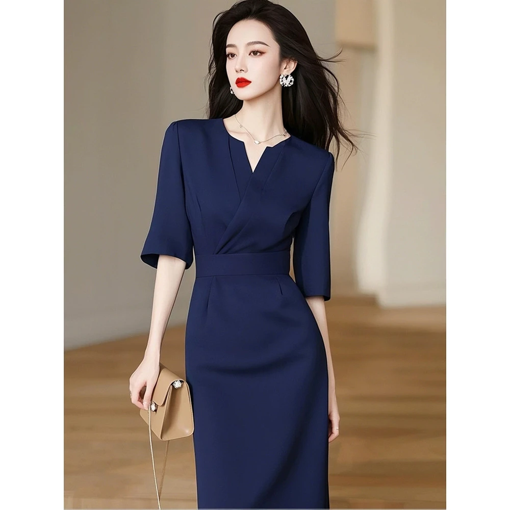 春季气场强大高端精致气质女神范高级感正式场合蓝色收腰连衣裙子