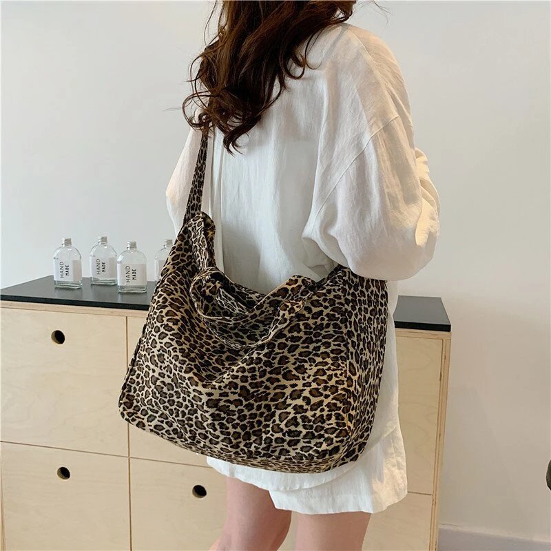 豹纹帆布包女大容量托特包2025新款妈咪包手提通勤包潮百搭单肩包
