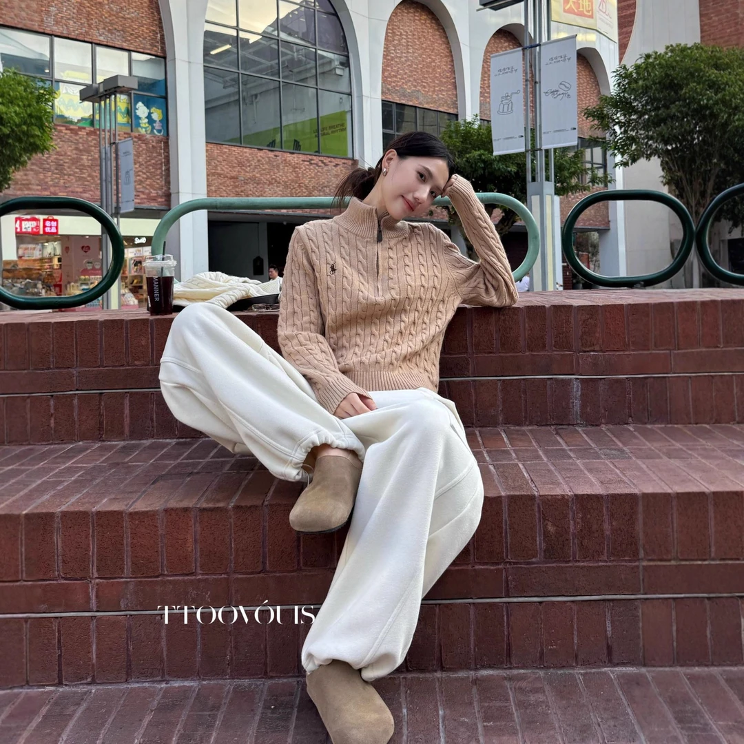 冬季新款柔软舒适百搭刺绣骑士标羊毛针织半高领秋冬休闲毛衣女厚