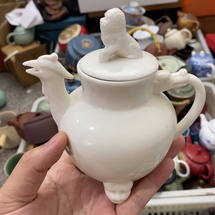 陶瓷艺术品及陶瓷壶