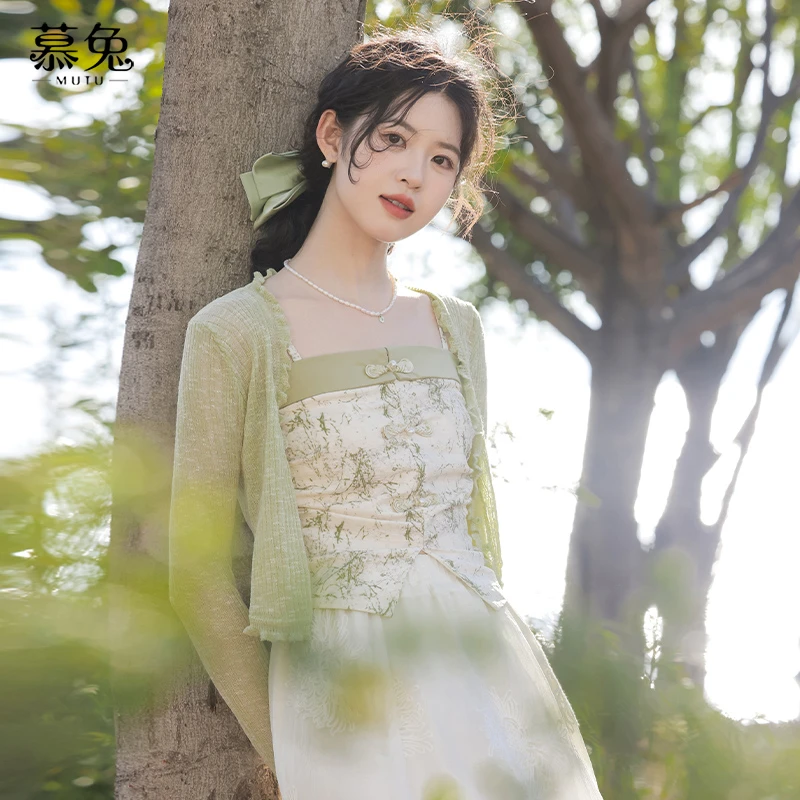 慕兔新中式国风盘扣吊带背心女2024新款连衣裙