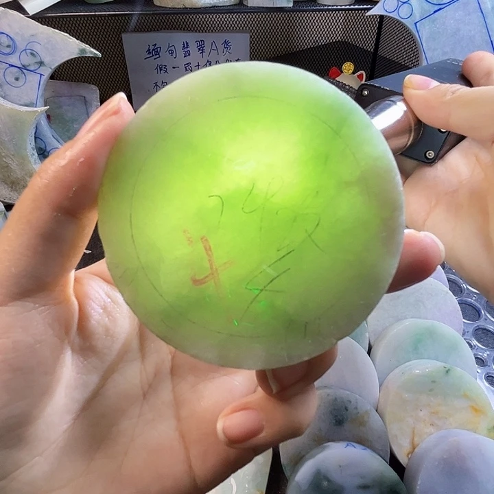 翡翠裸石缅甸翡翠