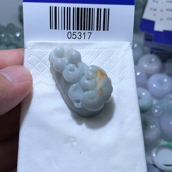 翡翠未镶嵌颈饰天光墟翡翠市场现金代购