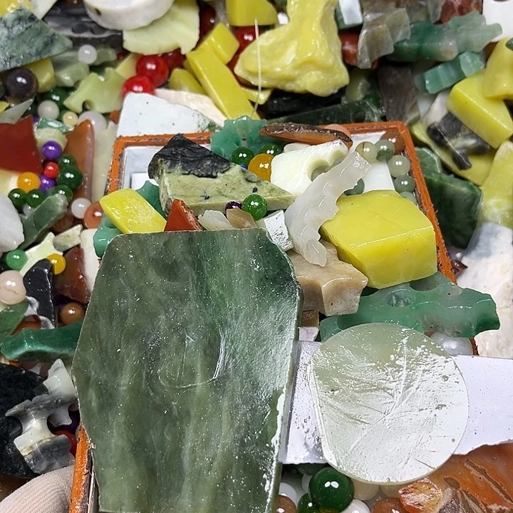 未镶嵌透闪石质玉珠宝奇石用****9