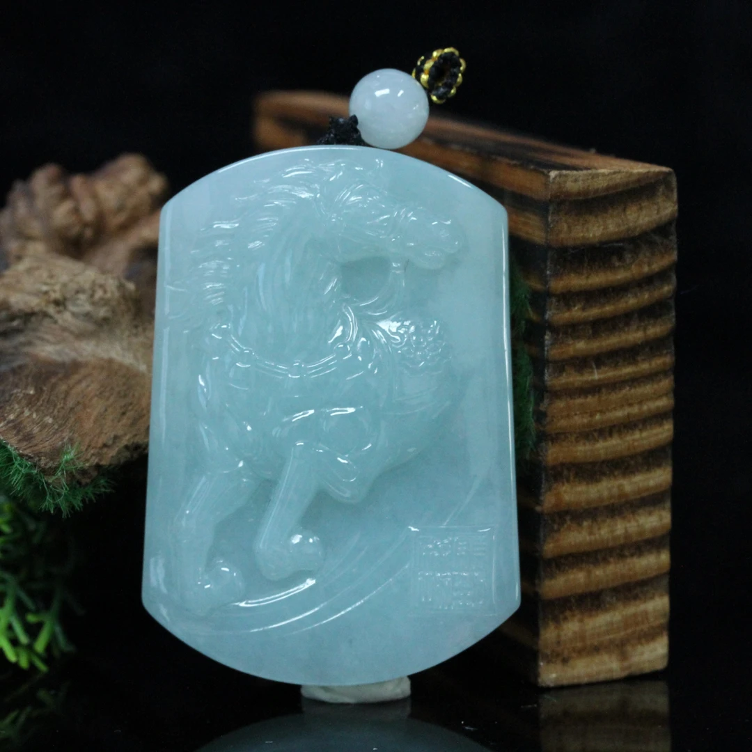 29天然缅甸翡翠A货晴底马运亨通马牌/01035230/拍卖