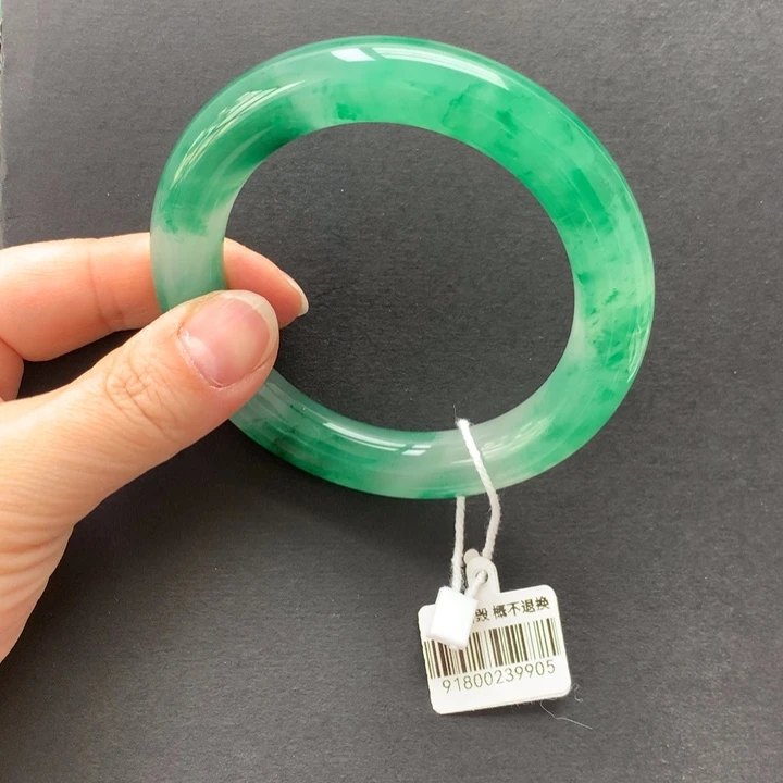 石英质玉（非洲翠）未镶嵌手镯