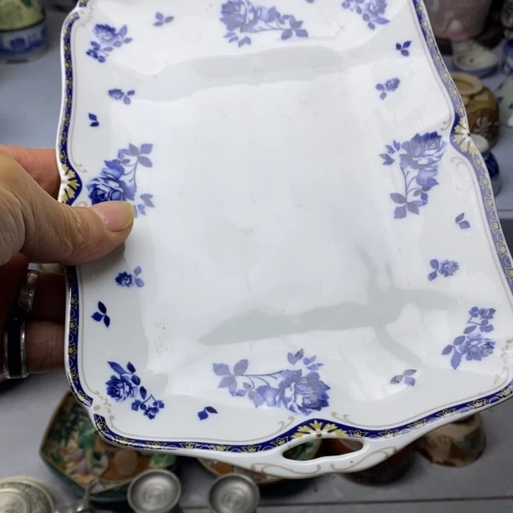 瓷片我不在这里吃饭的人太吵没